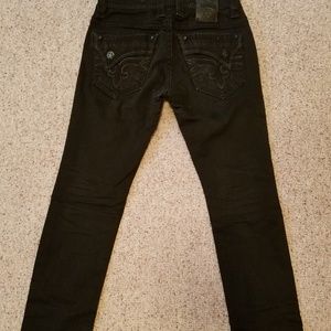 Rock Revival Buckle Exclusive